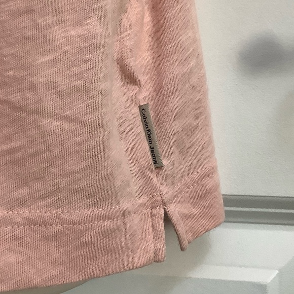 New with tags Calvin Klein Jeans Light Pink Polo Shirt Size XL - Picture 3 of 8